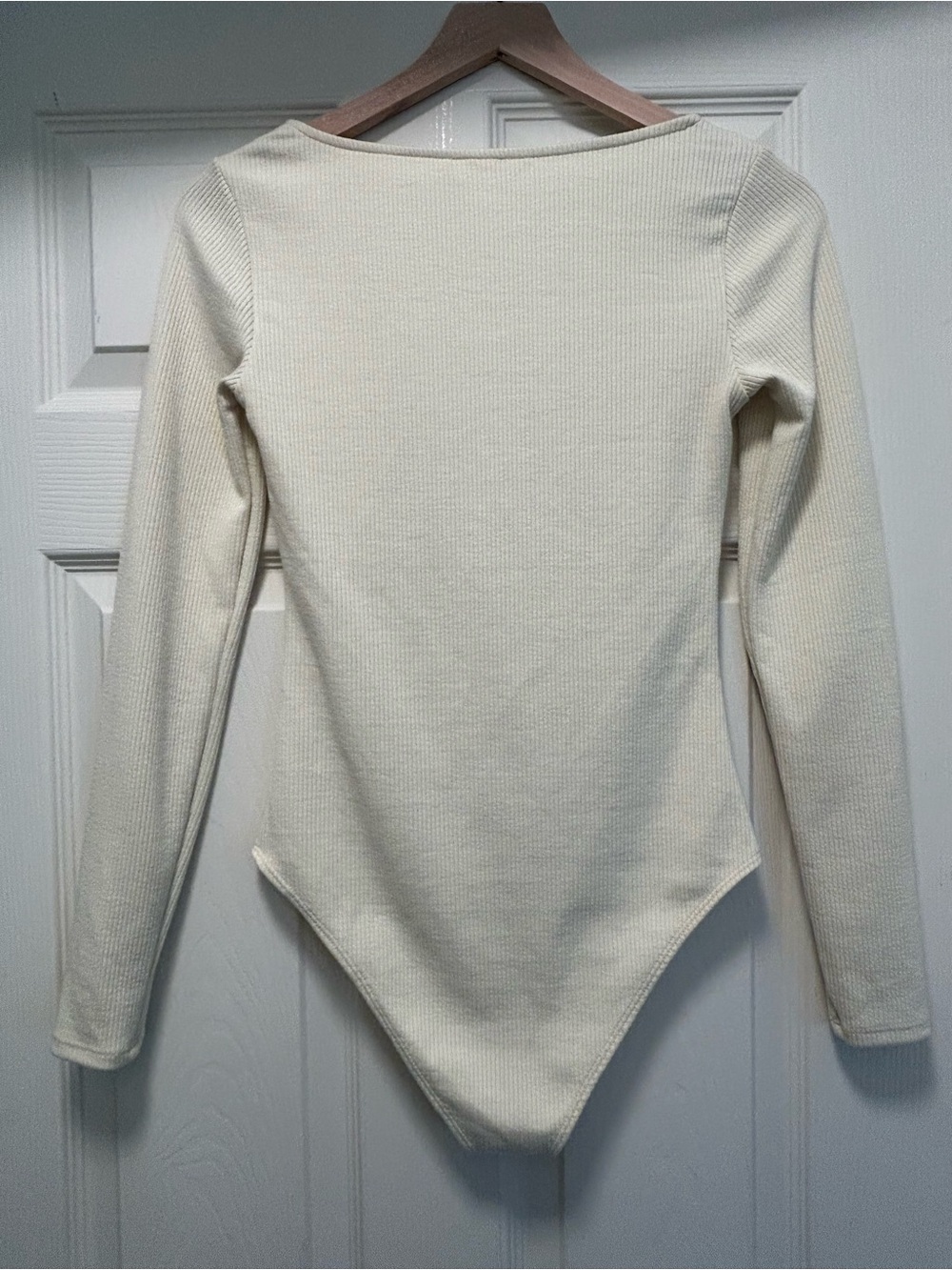 H&M Cream Ribbed Long-Sleeve Bow-Front Bodysuit Minimalist Coquette Size Small - Picture 4 of 8